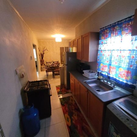 #1 Jacaranda Vacation Home Spanish Town Exterior foto